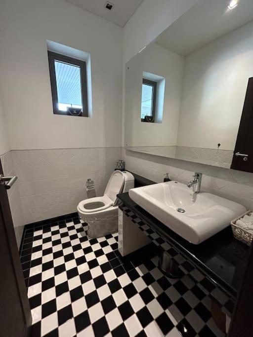 A Lovely 2-3 Bed Only 300m Walk To Bangtao Holiday home Phuket